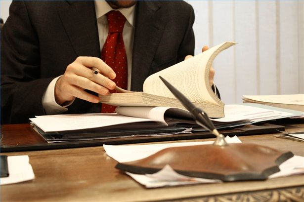 3 Reasons Not To Become A Lawyer Right Now