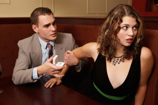 4 Signs You’re In A Poisonous Long-Term Relationship