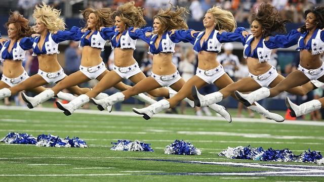 4 Reasons Why We Should Praise The Dallas Cowboys Cheerleaders