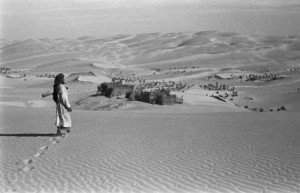 Into Desolate Sands: The Arabian Travels Of Wilfred Thesiger