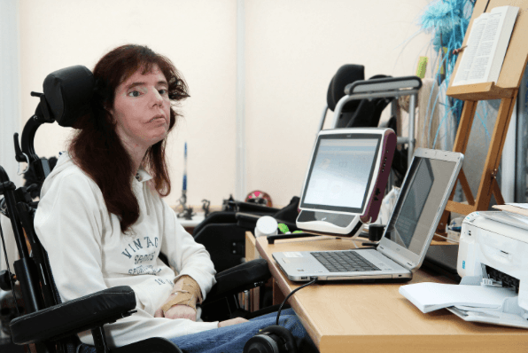 Special Snowflake Lashes Out At Oxford University For Not Accommodating Her Made-Up Disabilities