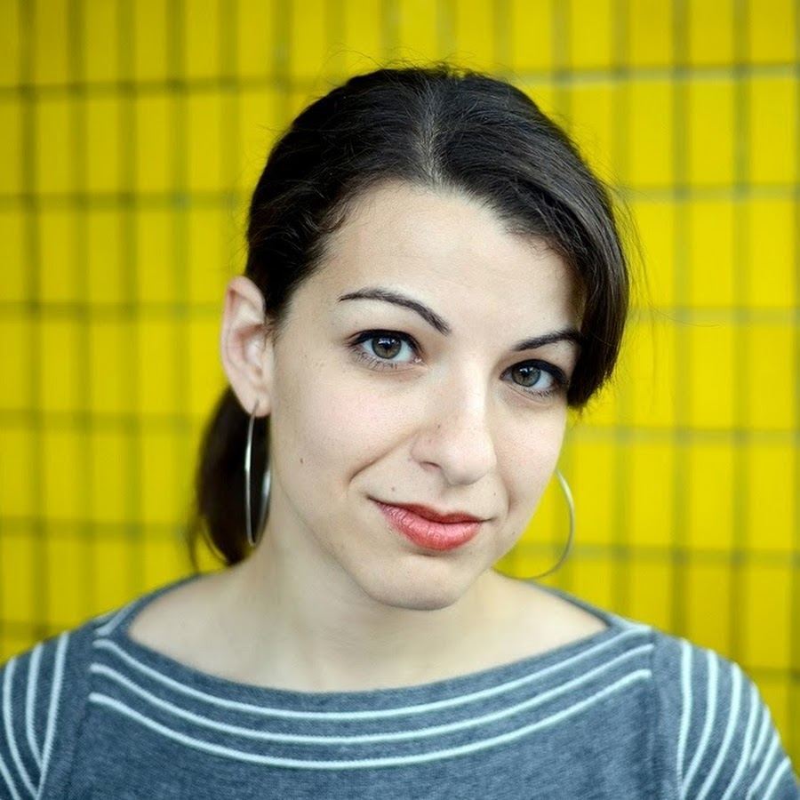 Why Does Anita Sarkeesian Wear So Much Makeup?