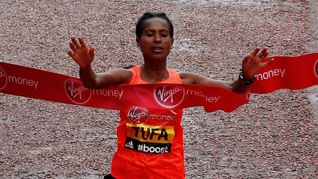 Deranged Indian Feminist Runs London Marathon With Period Blood Running Down Her Leg