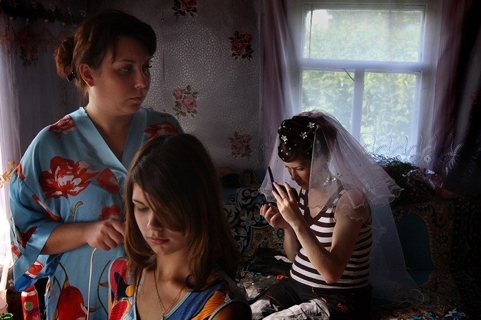 40 Pictures That Show How Modern Culture Has Damaged Eastern European Girls