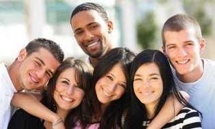 5 Tips For Non-White Men Who Want To Date White Women