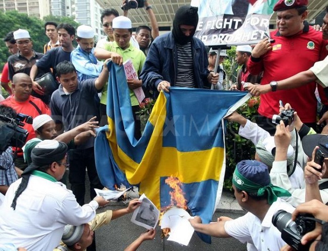 Is Sweden Slowly Becoming An Islamic Caliphate?