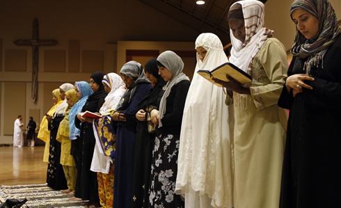 ROK Undercover: What It Was Like To Attend A Muslim Service