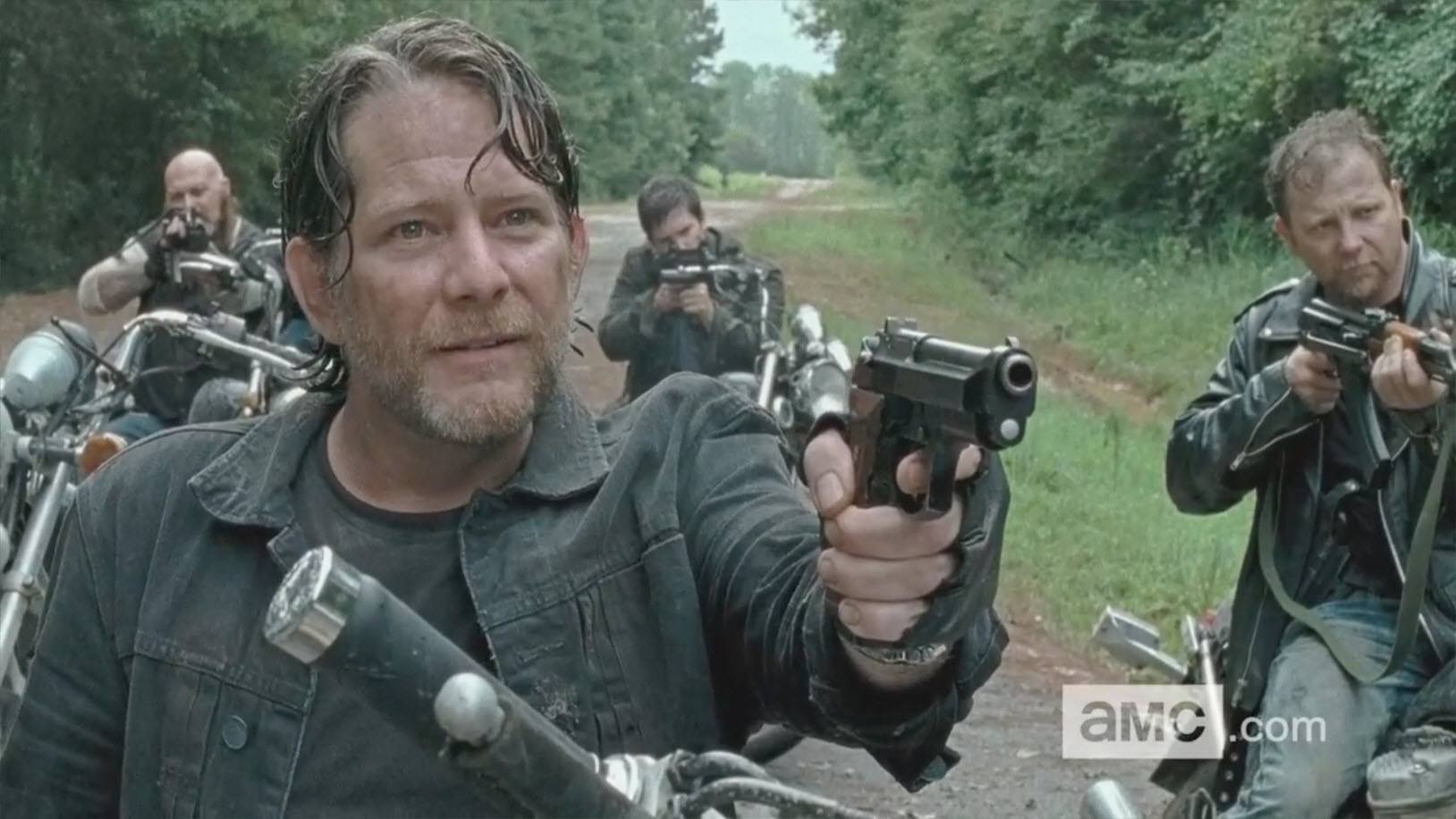 7 Ways “The Walking Dead” Hates Straight White Males