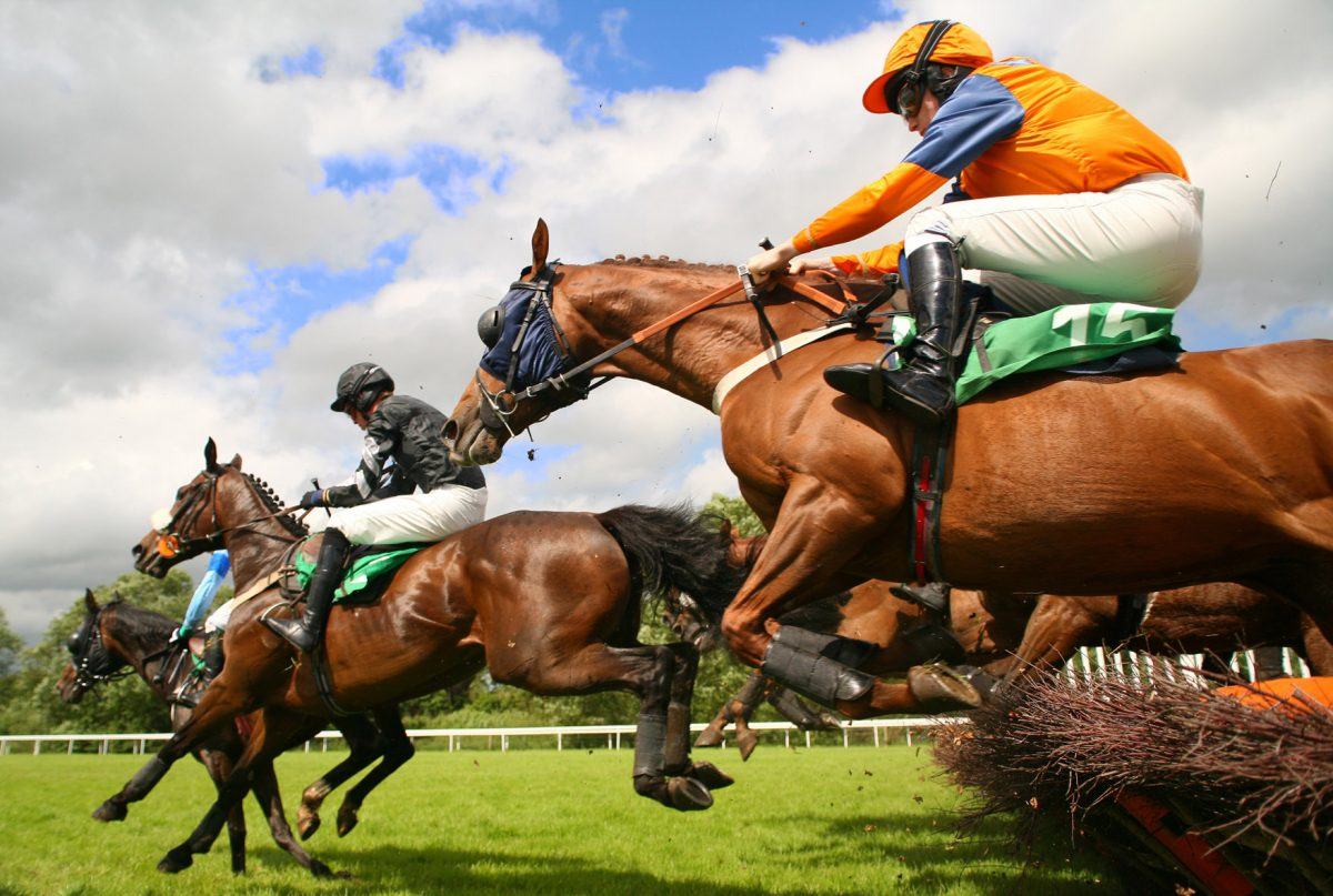 40 Images Of The Grand National’s “Ladies Day” That Show How Low Western Women Have Sunk