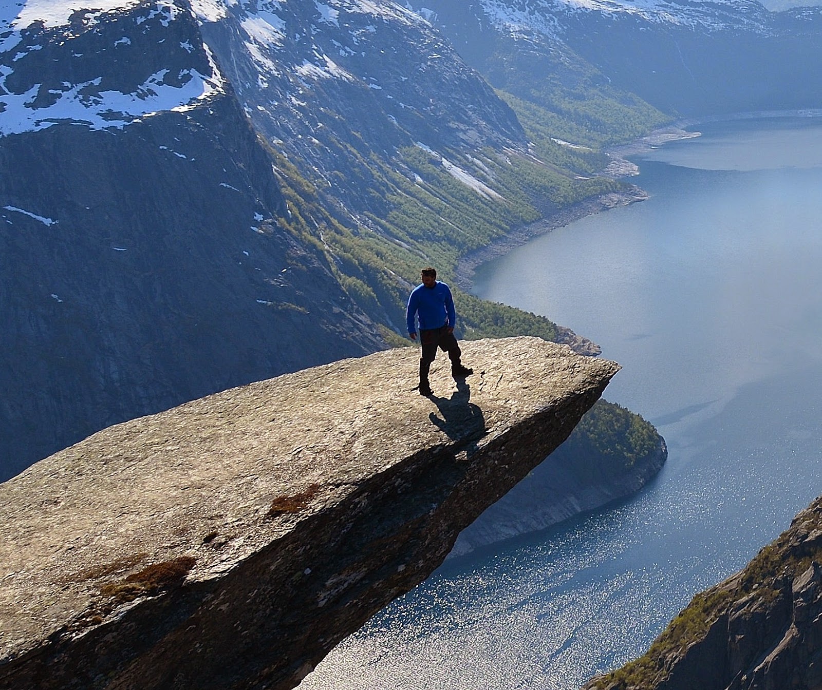 8 Ways To Live A Virtuous Life In The Modern Age