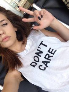 How Being Tired At Night Gives Off An I-Don’t-Care Attitude That Girls Love