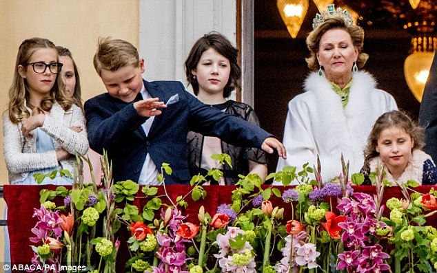 Do Not Follow In The Footsteps Of Norway’s Crown Prince By Marrying A Single Mom