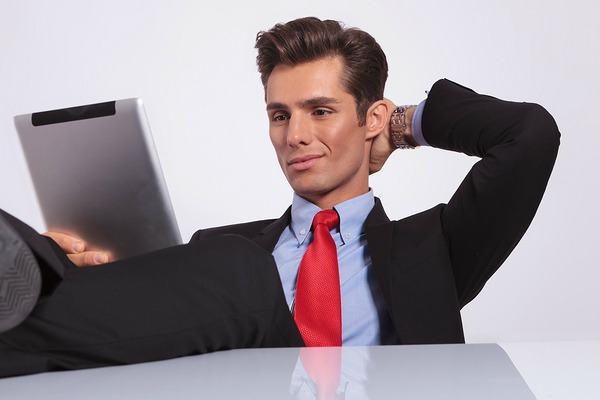 How To Display Masculine Body Language