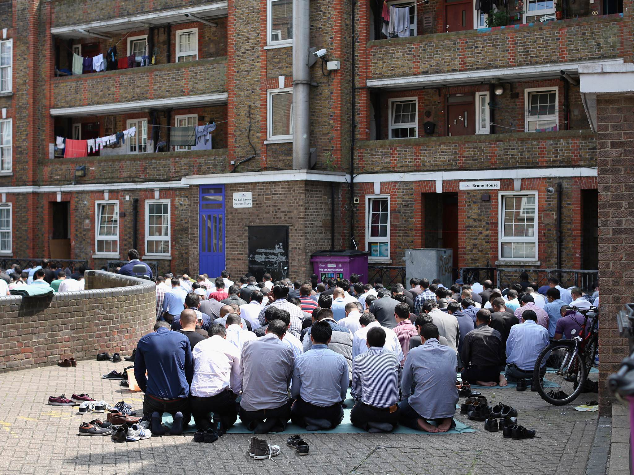 Unlike “Christian” Girls, Muslim Women Are Modest And Take Their Faith Seriously