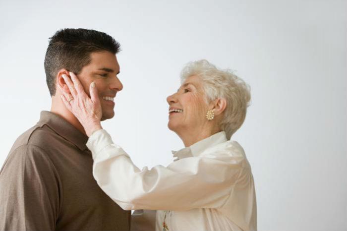 5 Signs Of The Mama’s Boy