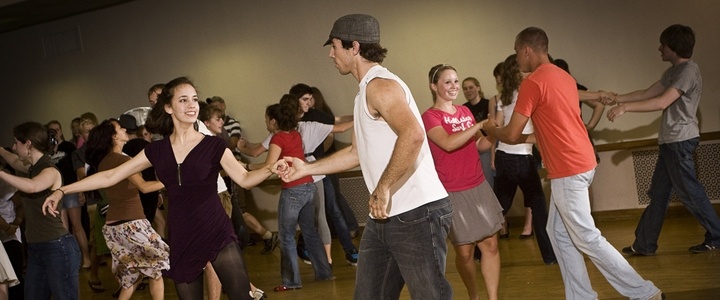 3 Reasons Why You Should Join A Dancing Society